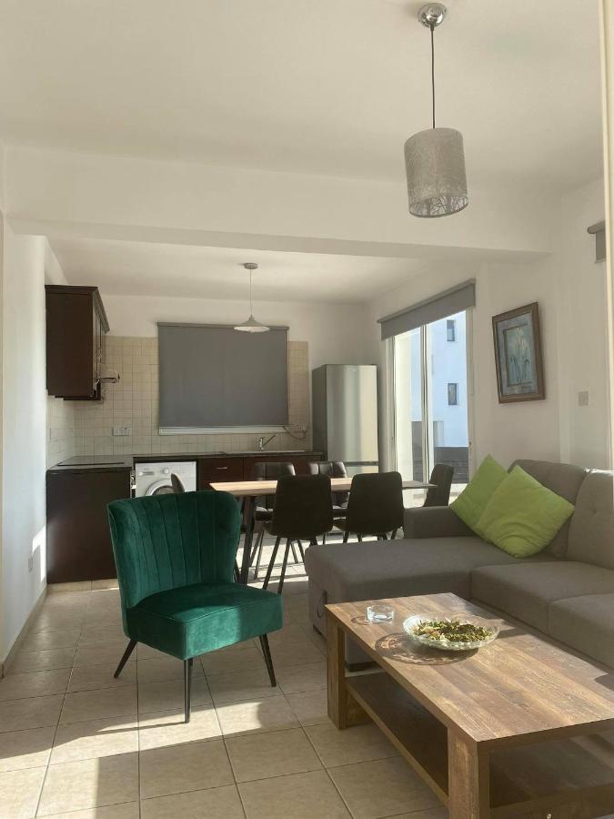 Cosy Apartment In Kato Paphos With Pool Access Экстерьер фото